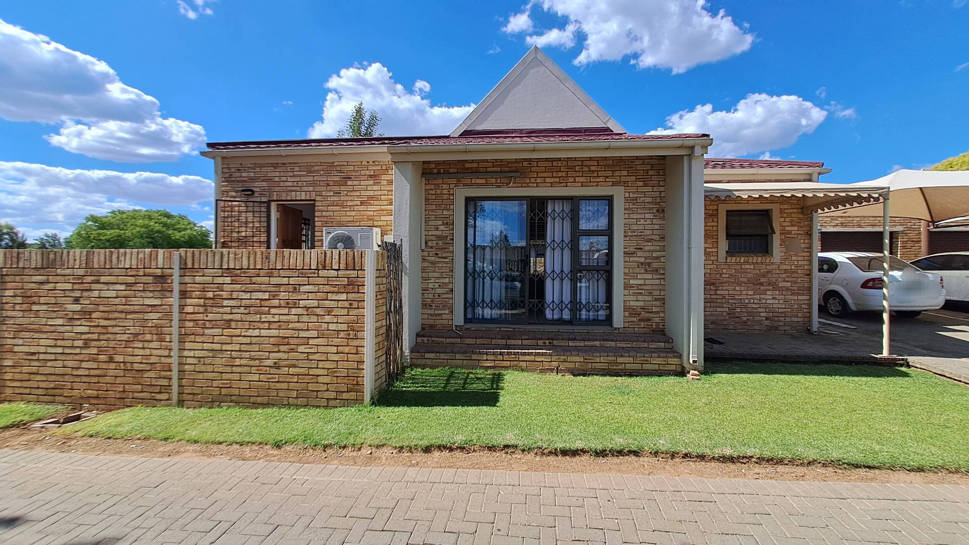 3 Bedroom Property for Sale in Langenhovenpark Free State